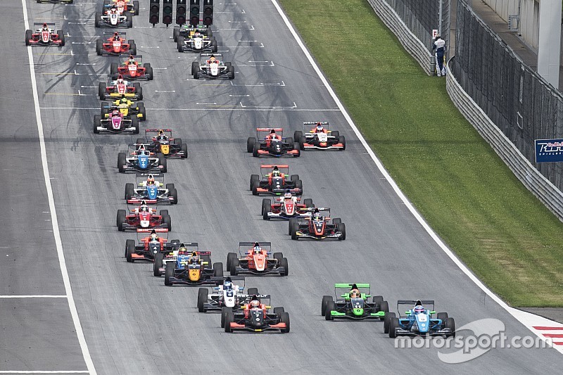 Quinze pilotes invités aux rookies tests de la Formule Renault Eurocup