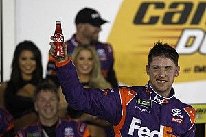 Denny Hamlin passes Earnhardt to win second Daytona Duel