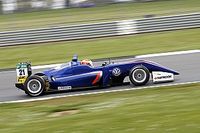 Carlin buscar&aacute; reemplazo para Dennis despu&eacute;s de la F3 en Pau