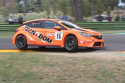 Kevin Giacon si prende con grinta Gara 1 di Vallelunga