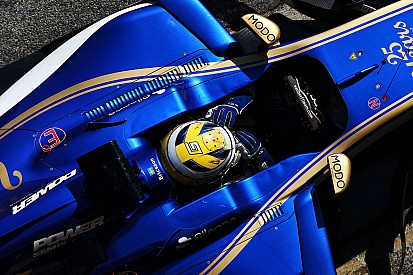 Több mint 614 kilométert tesztelt a Sauber csütörtökön