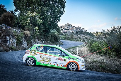 Due Valli, 208 Top: De Tommaso fora, Ciuffi anche