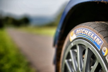 Le WRC à la rencontre du troisième type (de gommes)