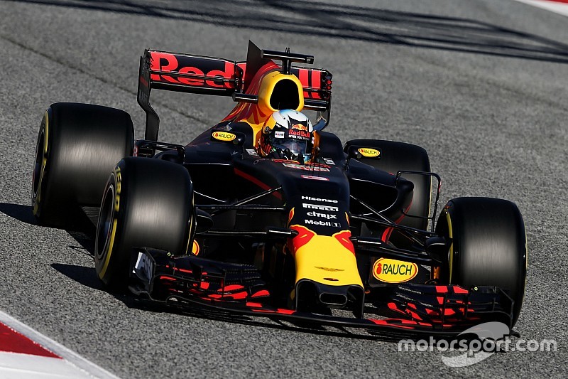 Ricciardo: Red Bull hanya terpaut 0,5 detik di belakang Mercedes