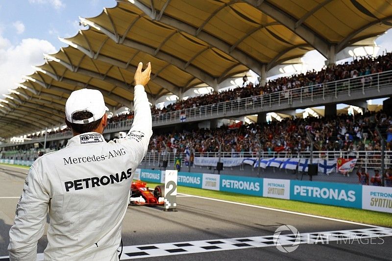 Pole man Lewis Hamilton, Mercedes AMG F1, celebrates