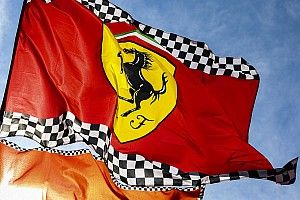 Ferrari отпраздновала победу в кибергонке как настоящую