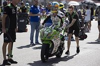 Supersport 300-coureur Victor Steeman met hoofdletsel naar ziekenhuis