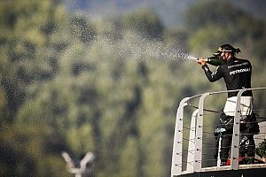 Tuscan GP: Hamilton wins crash-filled Mugello race