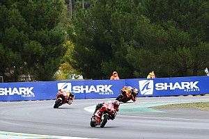 Victoria de Petrucci, brutal remontada de Alex Márquez