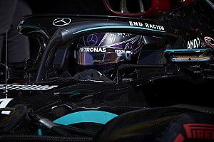 Hamilton Kaliforniya’da elektrikli Porsche sürerken görüldü