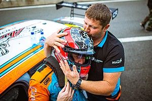 Драчливый хипстер против «стеклянной» Audi и еще четыре истории с русских гонок в Подмосковье