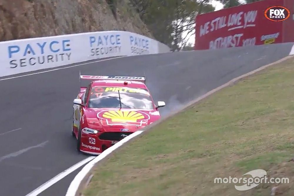 Bathurst 1000: McLaughlin crashes after going fastest