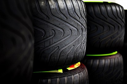 Pirelli, 2019'da yeni yağmur lastiklerini deneyecek