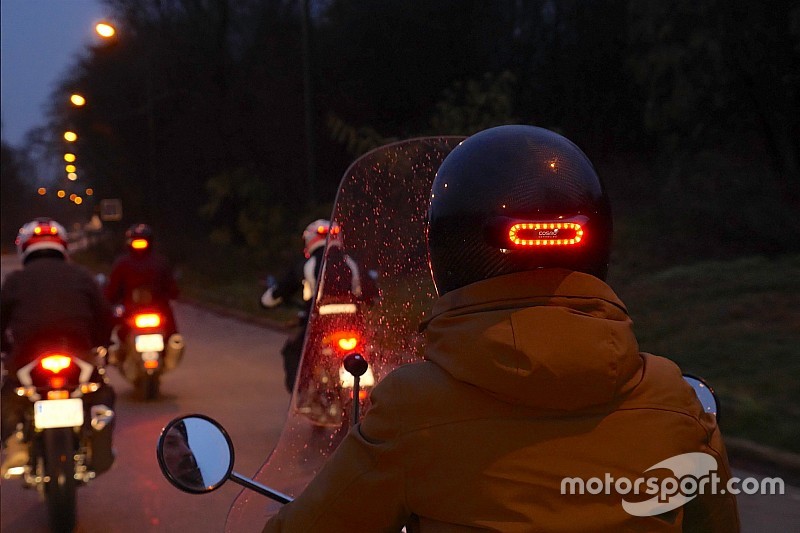 Découvrez Cosmo Moto, la solution de sécurité connectée pour motocyclistes