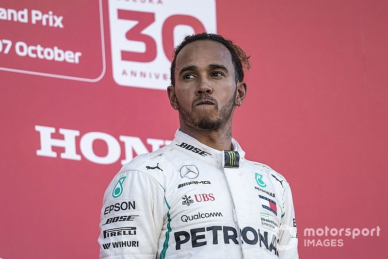 Vettel "becsomagolta" Hamiltonnak az unfair F1-es bajnoki címet