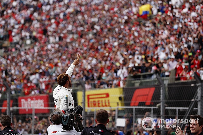 Hamilton es pentacampeón del mundo de F1 y Verstappen gana en México