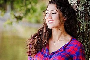 IndyCar model murder: police release POI video