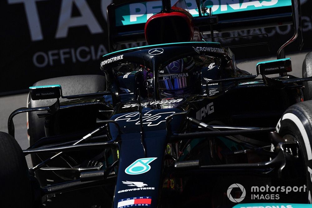 Hamilton, Ferrari'nin güçlü temposuna şaşırmış