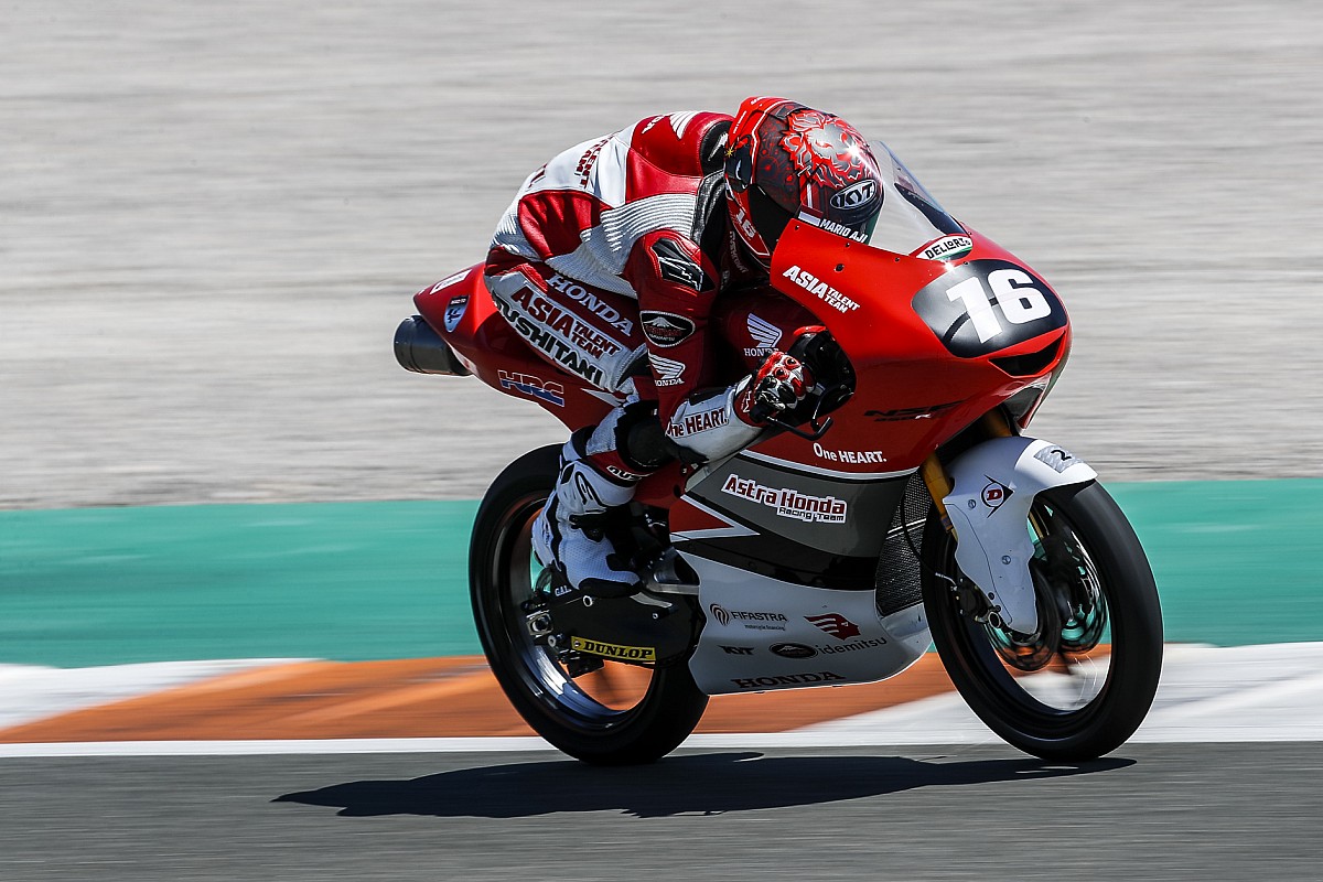 Hasil Race 2 CEV Moto3 Valencia: Tampil Tenang, Mario Aji Finis Lima Besar