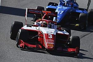 Barcelona F3: Caldwell inherits win after multiple leader tangles