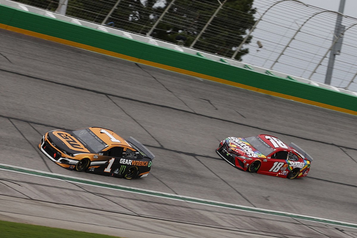 NASCAR Atlanta: Kurt siegt vor Kyle bei Dominanz der Busch-Brothers