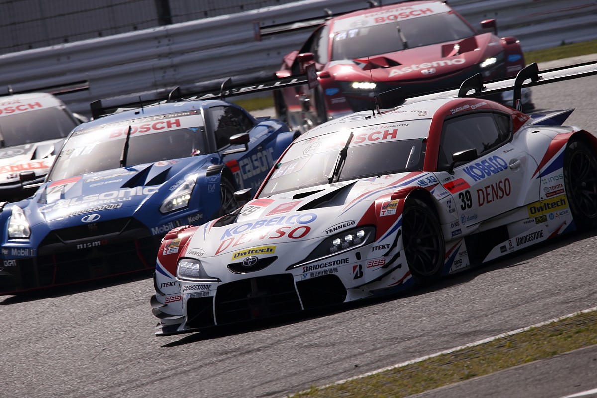 スーパーgt第2戦富士 Fcy初運用で見えた今後の改善点 不公平 はどこまで是正できるか