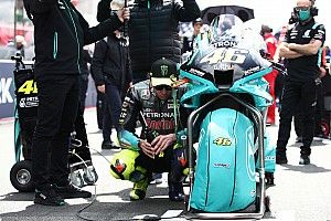 MotoGP: Rossi promete definir futuro após férias de verão da categoria