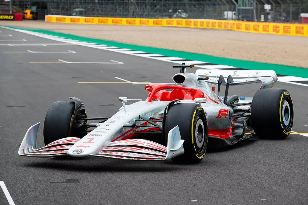 The 2022 Formula 1 car launch event on the Silverstone grid