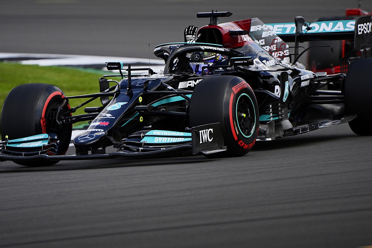 F1イギリス予選速報:母国の意地! ハミルトン最速でスプリント予選レースのPP獲得。角田裕毅無念のQ1敗退