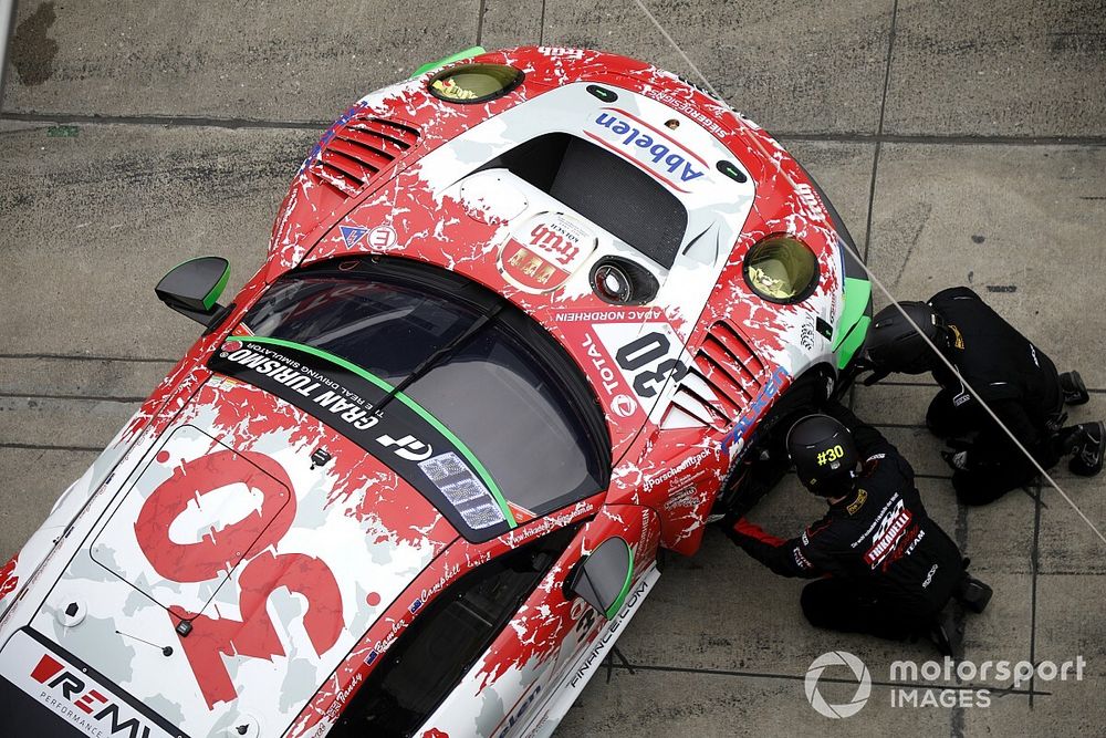 #30 Frikadelli Racing Team Porsche 911 GT3 R: Mathieu Jaminet, Nick Tandy, Earl Bamber, Matt Campell