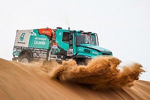 Team De Rooy beperkt de schade in lastige eerste Dakar-etappe