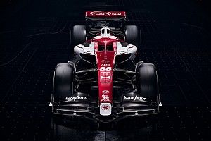 GALERÍA: mira el Alfa Romeo F1 C42 desde todos sus ángulos