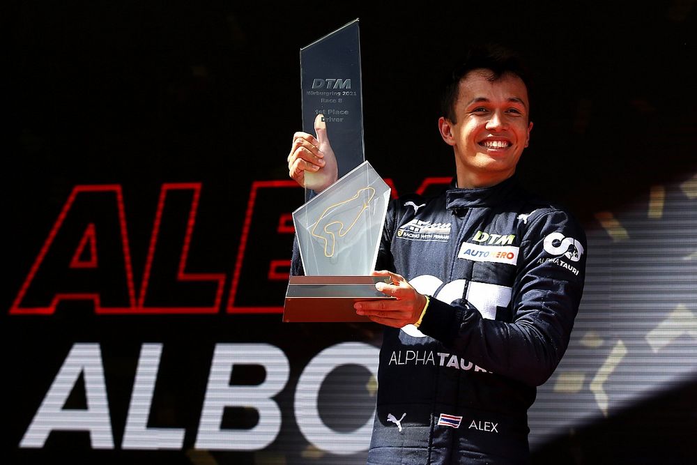 Albon wygrywa w DTM