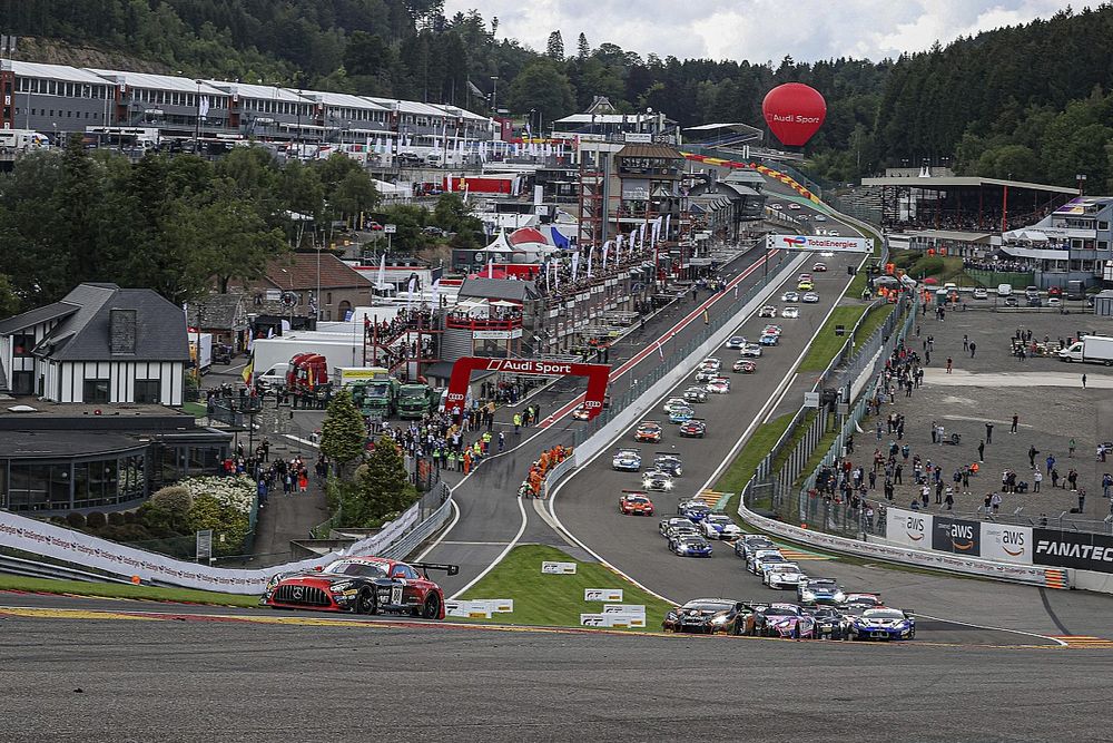24h de Spa: Ex-F1 protagoniza acidente assustador e vai para hospital