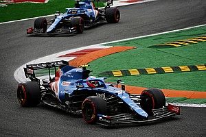 Alonso dankt goede aanpassing aan F1 aan “snelle referentie” Ocon