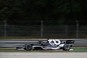 F1イタリアFP1速報:ハミルトンがフェルスタッペンに0.4秒差つけトップ。角田裕毅は14番手