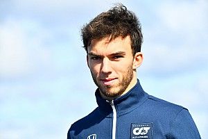 Врезался в Алонсо, а не в Переса. FIA объяснила штраф Гасли