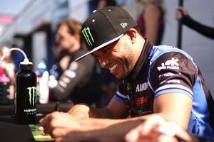 El hermano peque&ntilde;o de Hamilton regresa a la competici&oacute;n