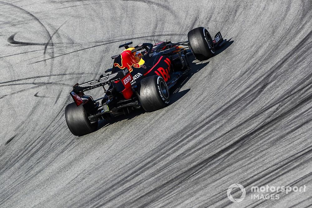 Verstappen ziet Red Bull niet als favoriet: “Mercedes nog het sterkst”