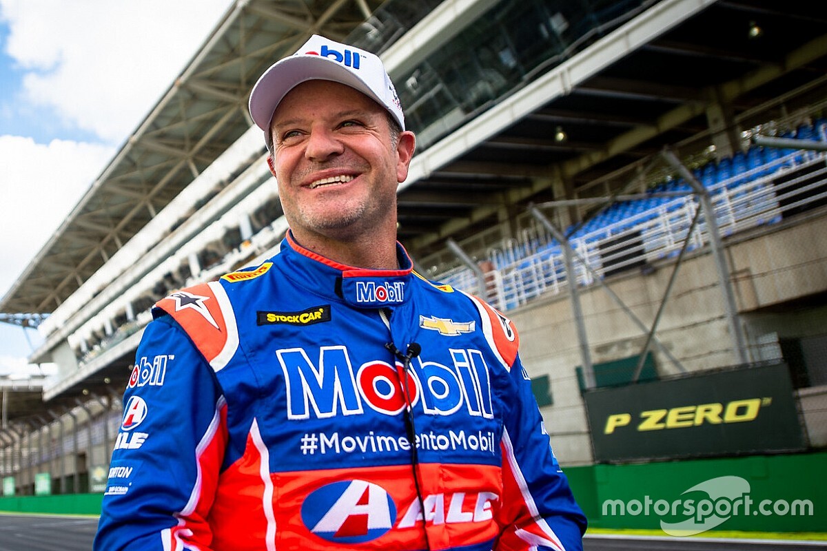 Plataforma promete entregar mensagens customizadas de ídolos - como Barrichello - a fãs