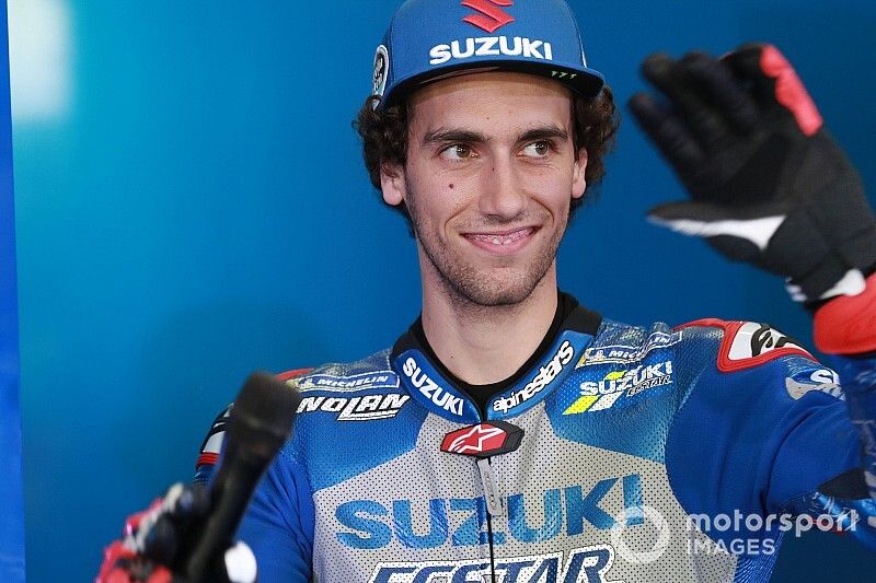 Rins, proposta di matrimonio in "quarantena"