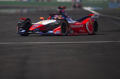 Wehrlein-győzelem Vandoorne előtt, hatalmas káosz a rajtnál a virtuális Hong Kongban (videó)