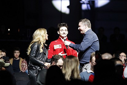 Leclerc trasgressivo: "Un lancio da parà senza ok Ferrari"