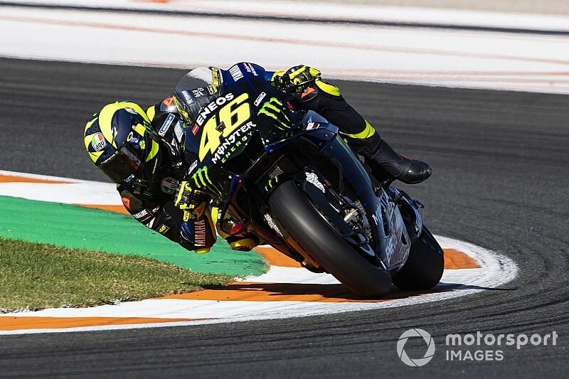 Rossi prende tempo, ma se continua avrà una M1 factory