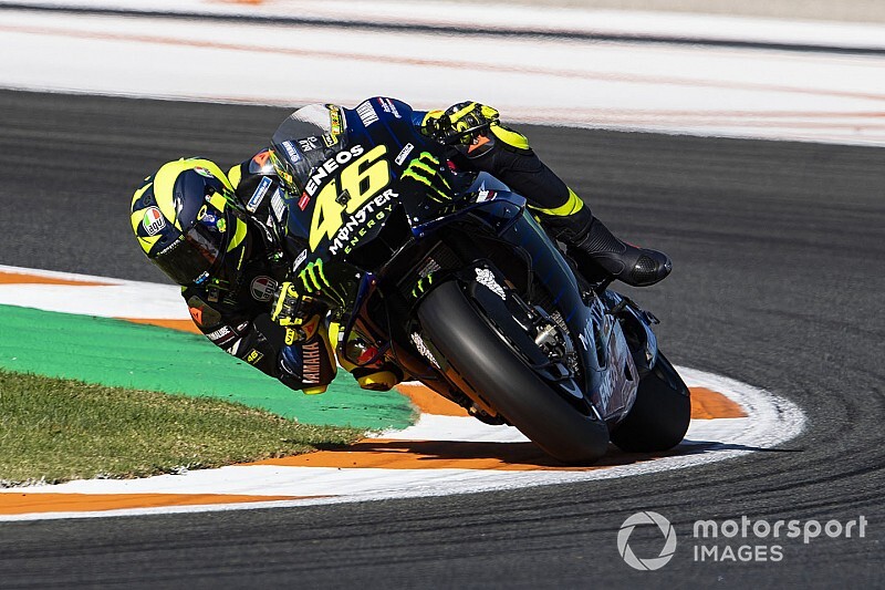 Rossi prende tempo, ma se continua avrà una M1 factory