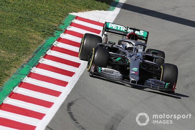 Bottas: Top teams playing "weird games" in testing