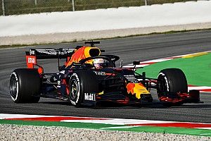VIDEO: Verstappen spint aan begin middagsessie