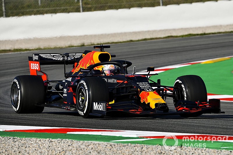 VIDEO: Verstappen spint aan begin middagsessie