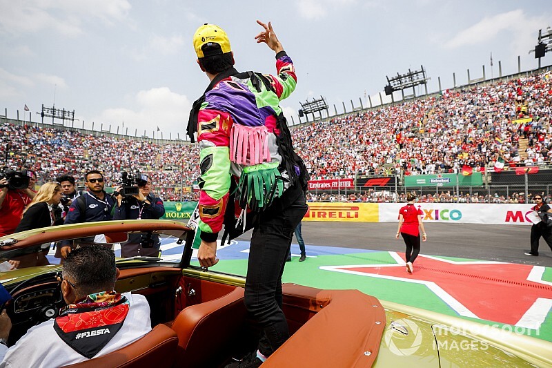 Ricciardo ezt megint odatette, most Mexikóban: videó