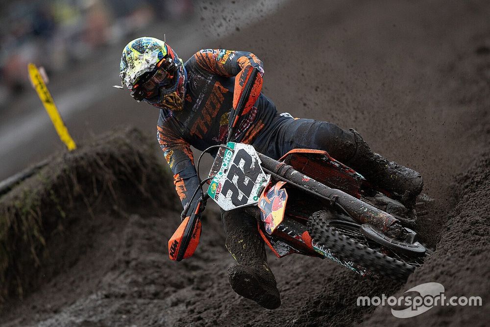 Cairoli plakt er nog een jaar aan vast bij KTM